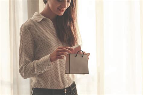 付き合っ て すぐ 誕生 日|付き合いたての彼女が喜ぶ誕生日プレゼント集｜初めての誕プレ .